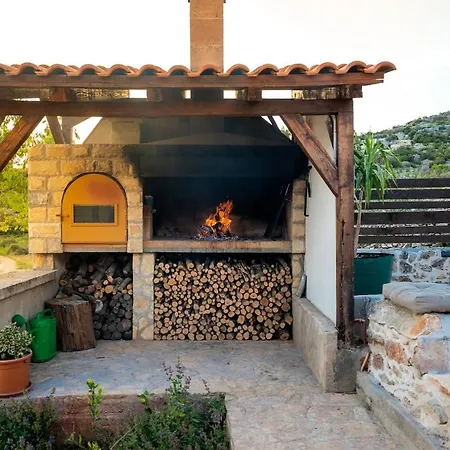 Olive House Rezo Hvar Town